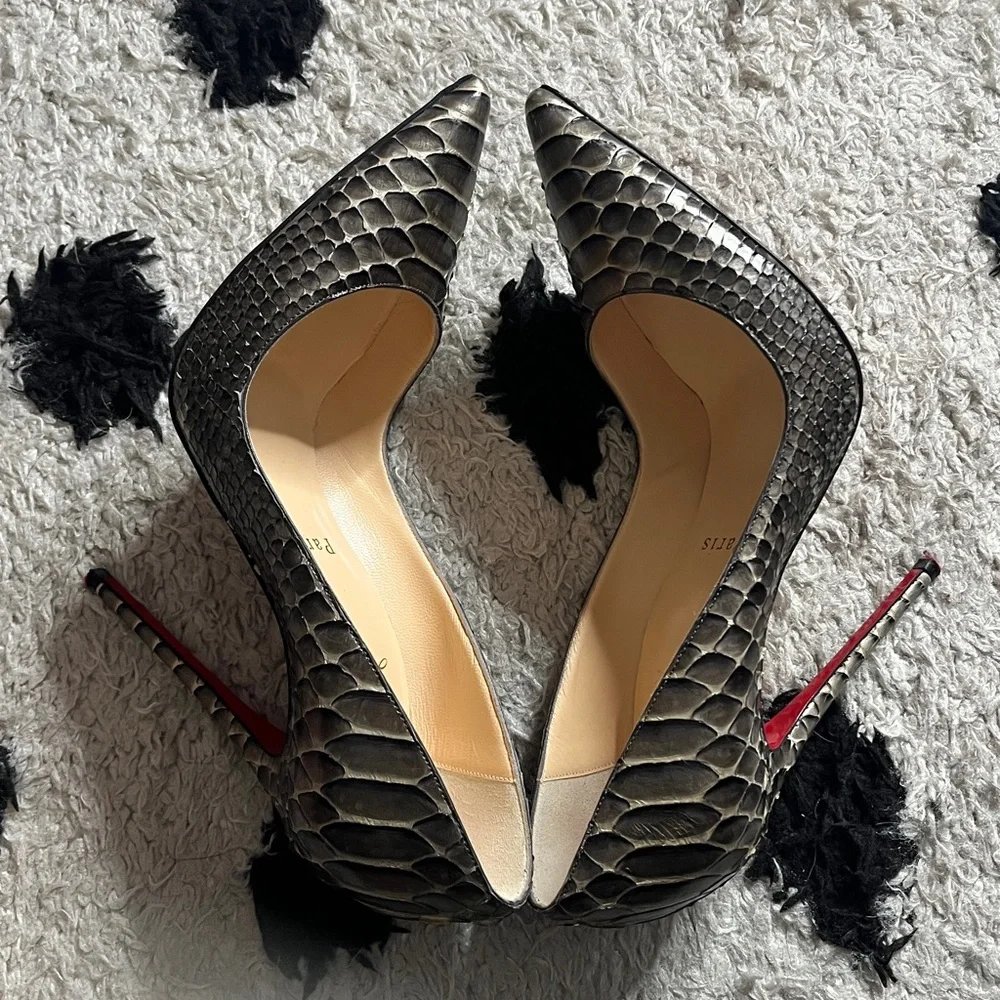 Christian Louboutin size 37.5 Elegant Snake Print Women's Heels